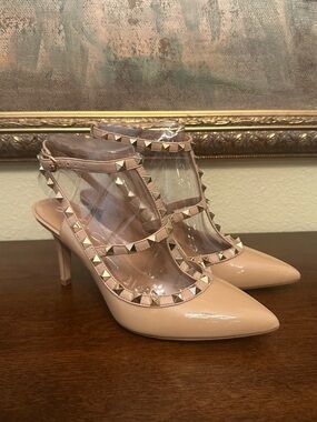 Brand New Arturo Chiang Gracen Pointy Studded Pumps Nude Patent Size 7.5